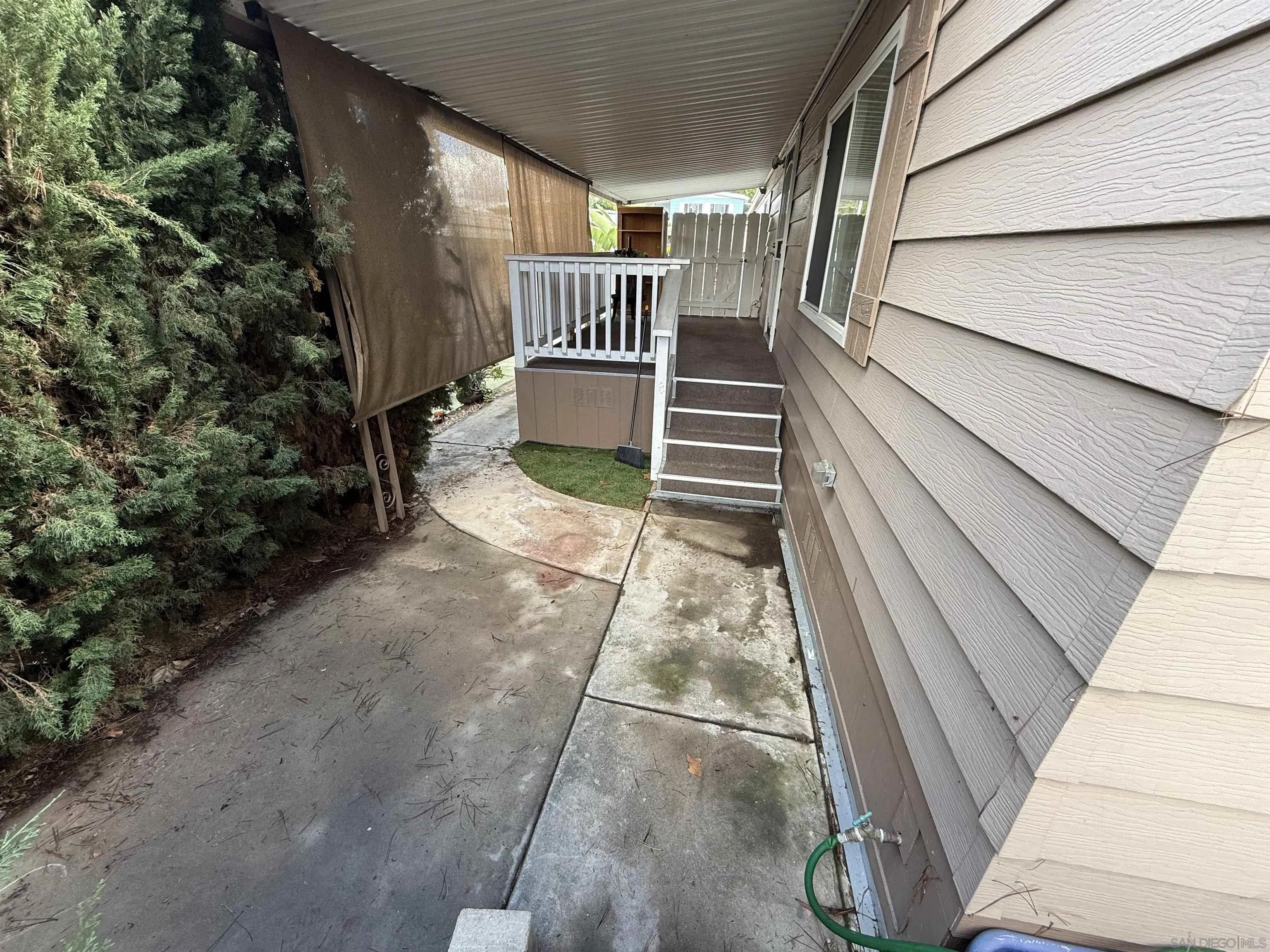 7467 Mission Gorge Road, Unit SPC 19 Santee, CA 92071 - Photo 18 of 20 a view of entryway