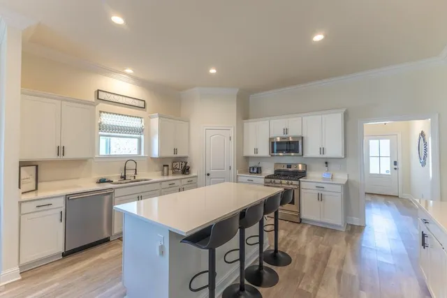 $340,000 | 676 Ridgefield Drive, Slidell, LA 70458