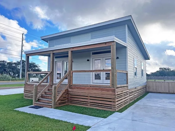 $1,750 | 106 Landry Circle, Rockport, TX 78382