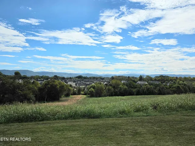 $420,000 | 2714 Manassas Drive, Maryville, TN 37804