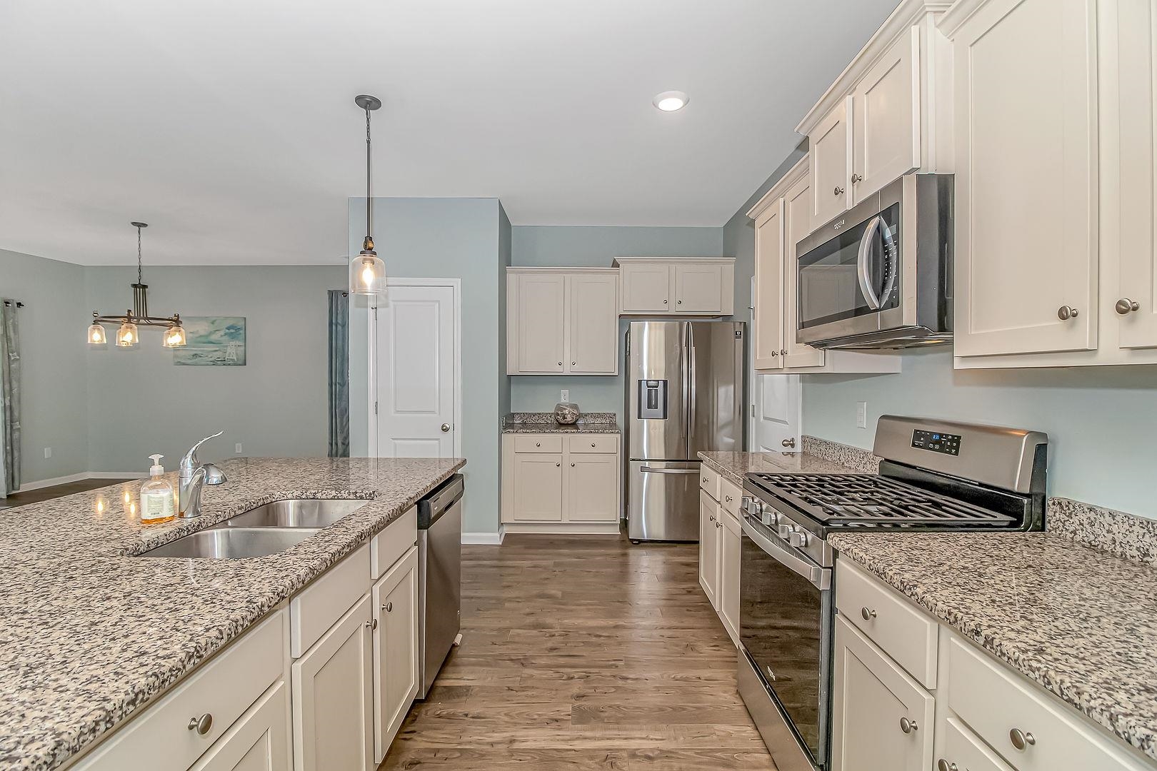 228 Pin Oak Drive Murrells Inlet, SC 29576 - Photo 12 of 34