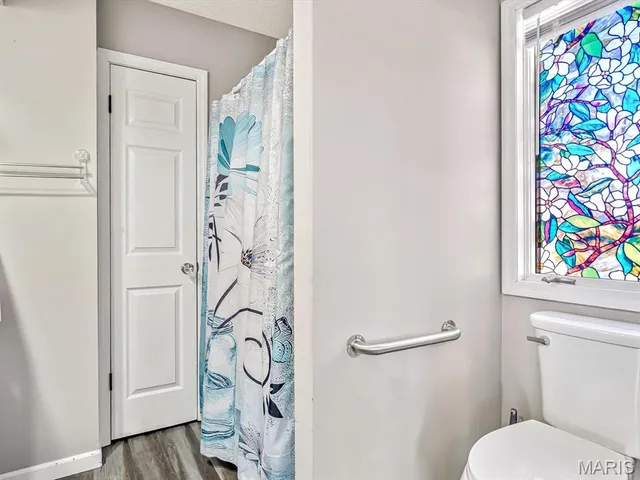 $320,000 | 312 Wedgewood Drive, Waterloo, IL 62298