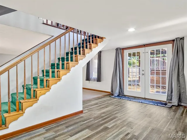 $320,000 | 312 Wedgewood Drive, Waterloo, IL 62298