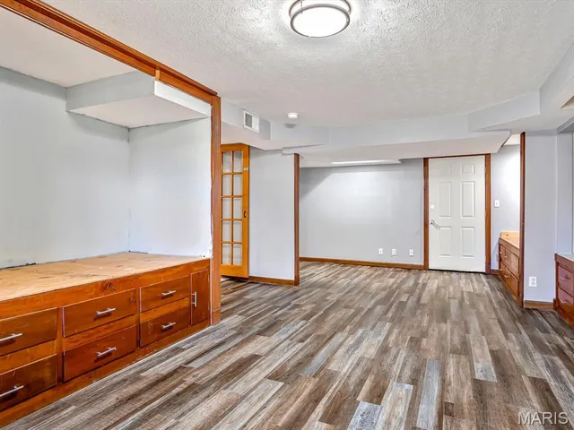 $320,000 | 312 Wedgewood Drive, Waterloo, IL 62298