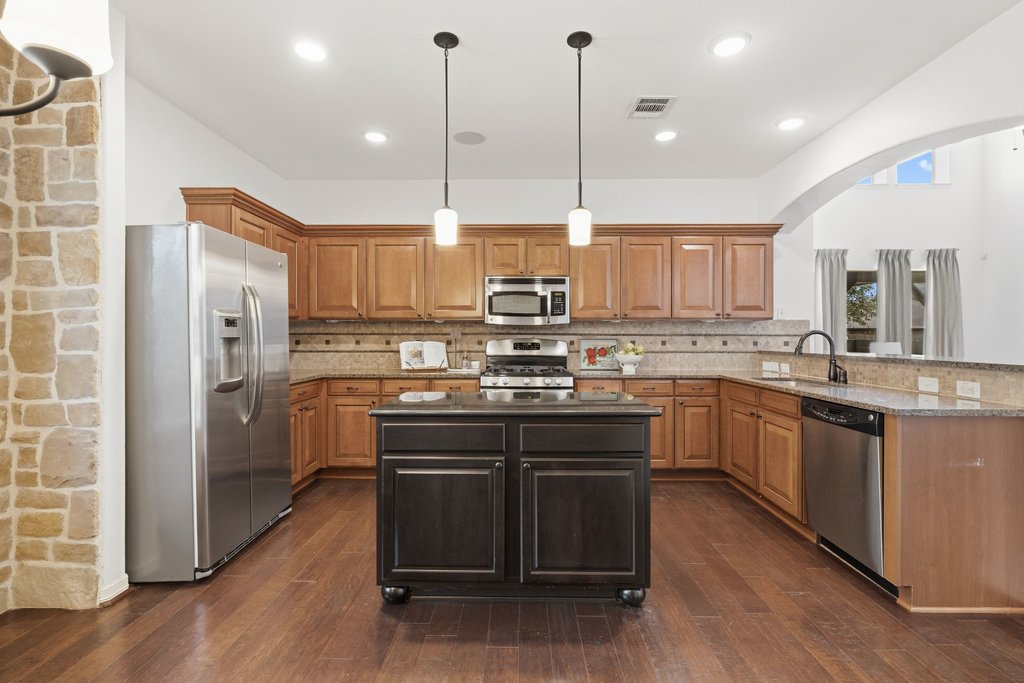 245 Razzmatazz Trail Buda, TX 78610 - Photo 15 of 40 Gallery Image 15