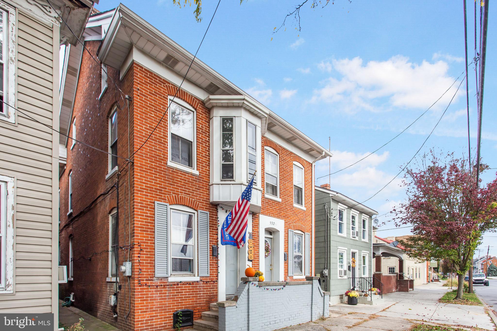 532 Broadway Hanover, PA 17331 - Photo 3 of 34