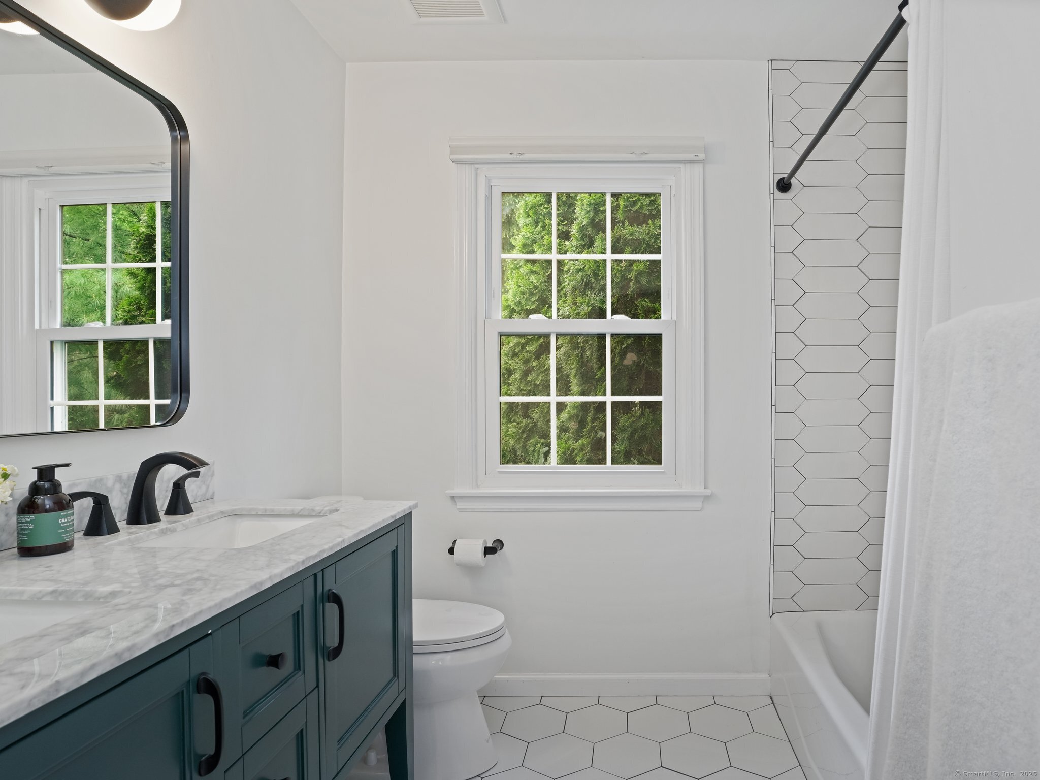 253 New Norwalk Road, Unit 5 New Canaan, CT 06840 - Photo 16 of 32