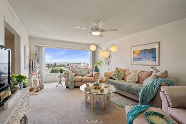 $950,000 | 1467 Le Grande Terrace, San Pedro, CA 90732
