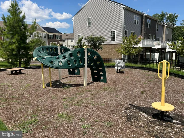 $460,000 | 2701 Pinebrook Road, Hyattsville, MD 20785