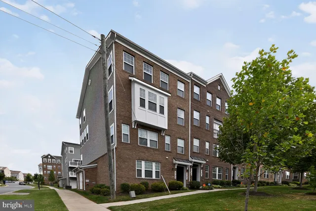 $460,000 | 2701 Pinebrook Road, Hyattsville, MD 20785