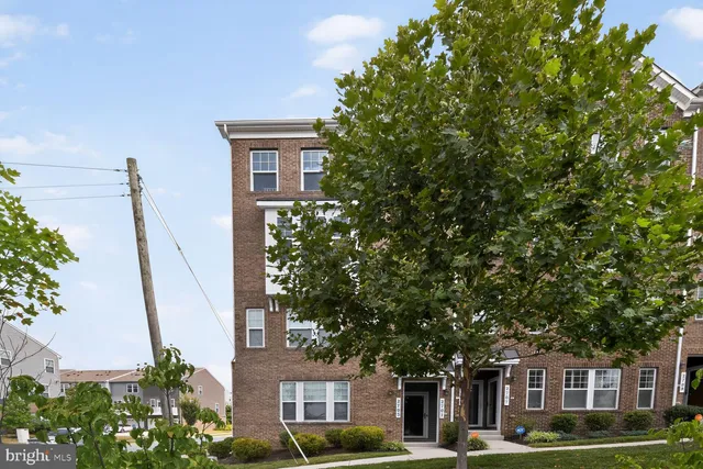 $460,000 | 2701 Pinebrook Road, Hyattsville, MD 20785