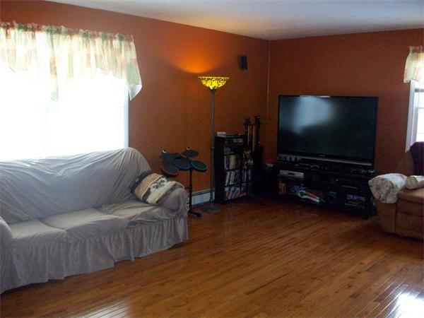 21 Rural Street Worcester, MA 01604 - Photo 5 of 7 Gallery Image 5
