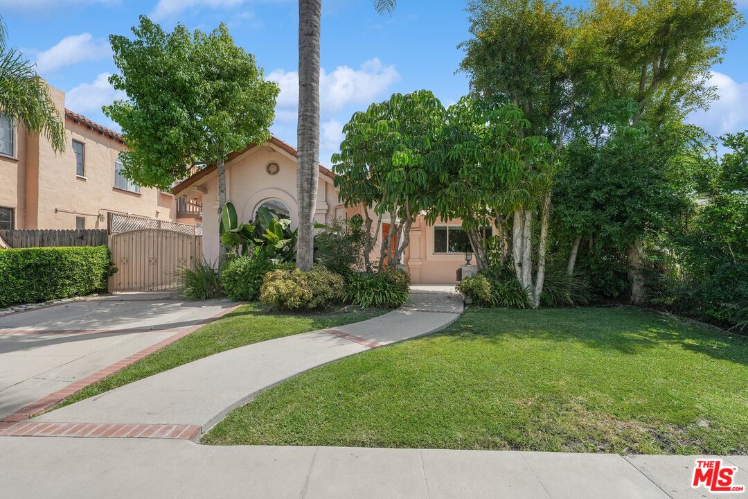 362 North Kings Road Los Angeles, CA 90048 - Photo 11 of 15 Gallery Image 11