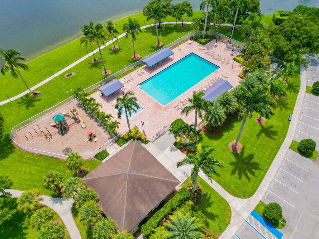 9310 Vedra Pointe Lane Boca Raton, FL 33496 - Photo 40 of 48 DJI_0057