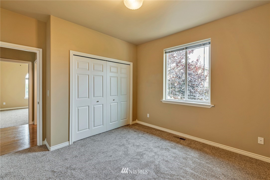 89 Springhill Drive East Wenatchee, WA 98802 - Photo 28 of 36 an empty room with windows
