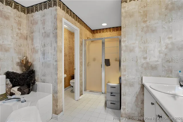 $279,000 | 1932 Ashridge Drive, Fayetteville, NC 28304