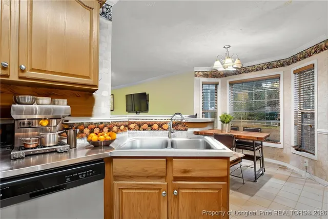 $279,000 | 1932 Ashridge Drive, Fayetteville, NC 28304