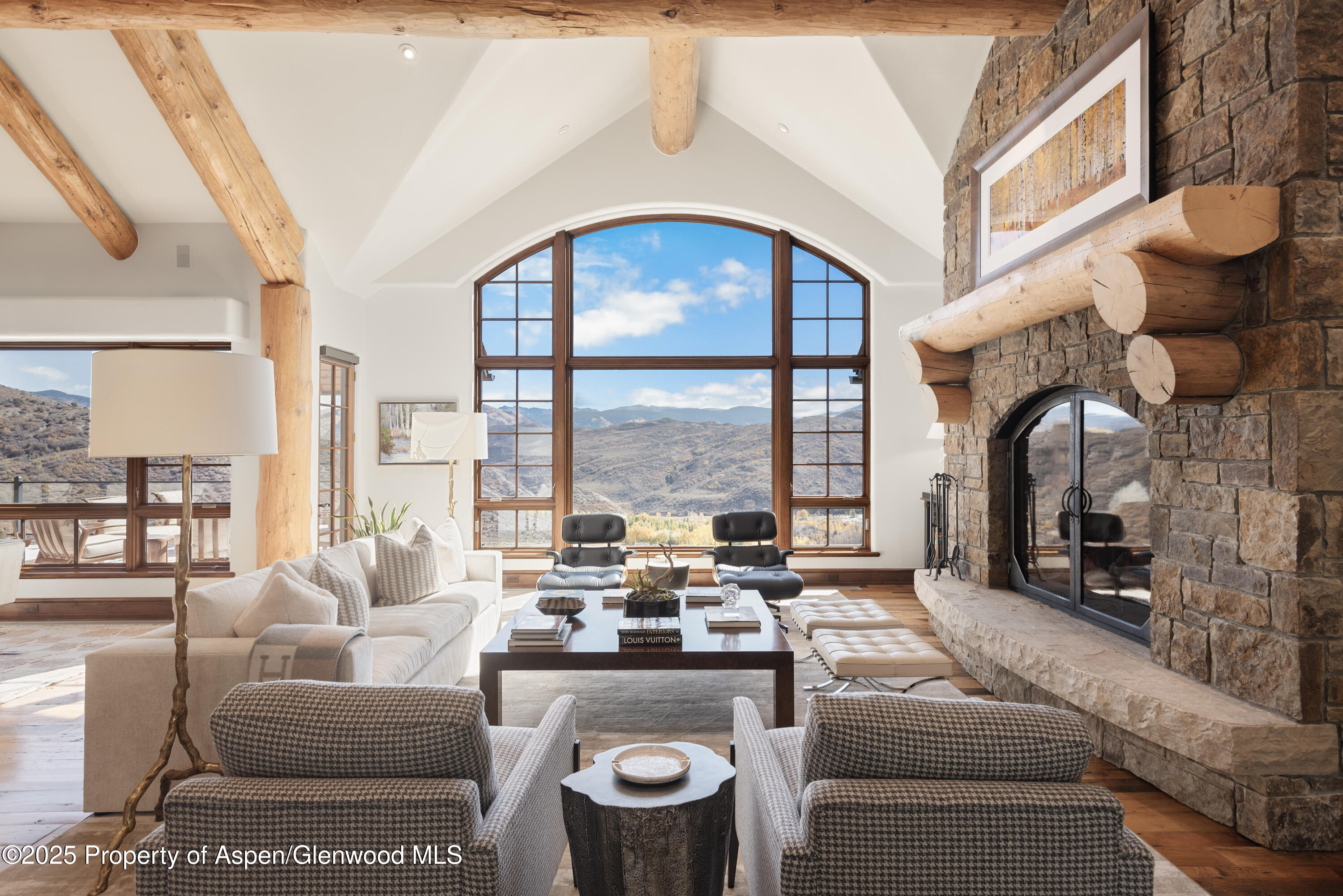 800 Oak Ridge Road Snowmass Village, CO 81615 - Photo 6 of 54 Living Room