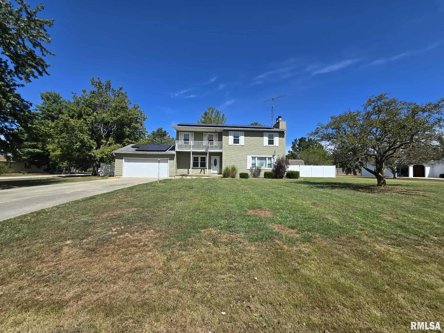 108 Mockingbird Lane Woodlawn, IL 62898 - Photo 20 of 59 a view of a house with a big yard