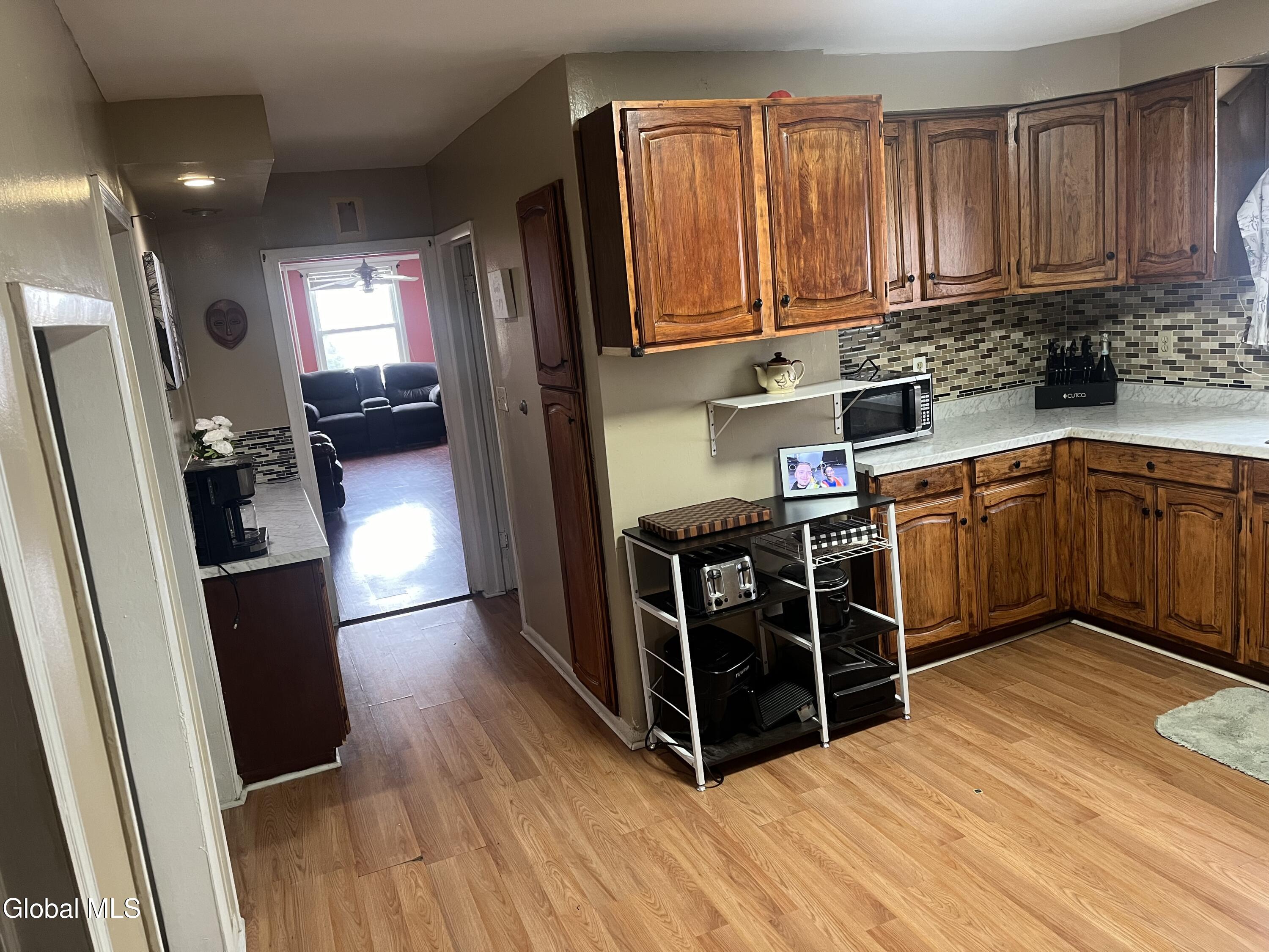 1410 Stanford Street, Unit A Schenectady, NY 12308 - Photo 6 of 11 IMG_5683