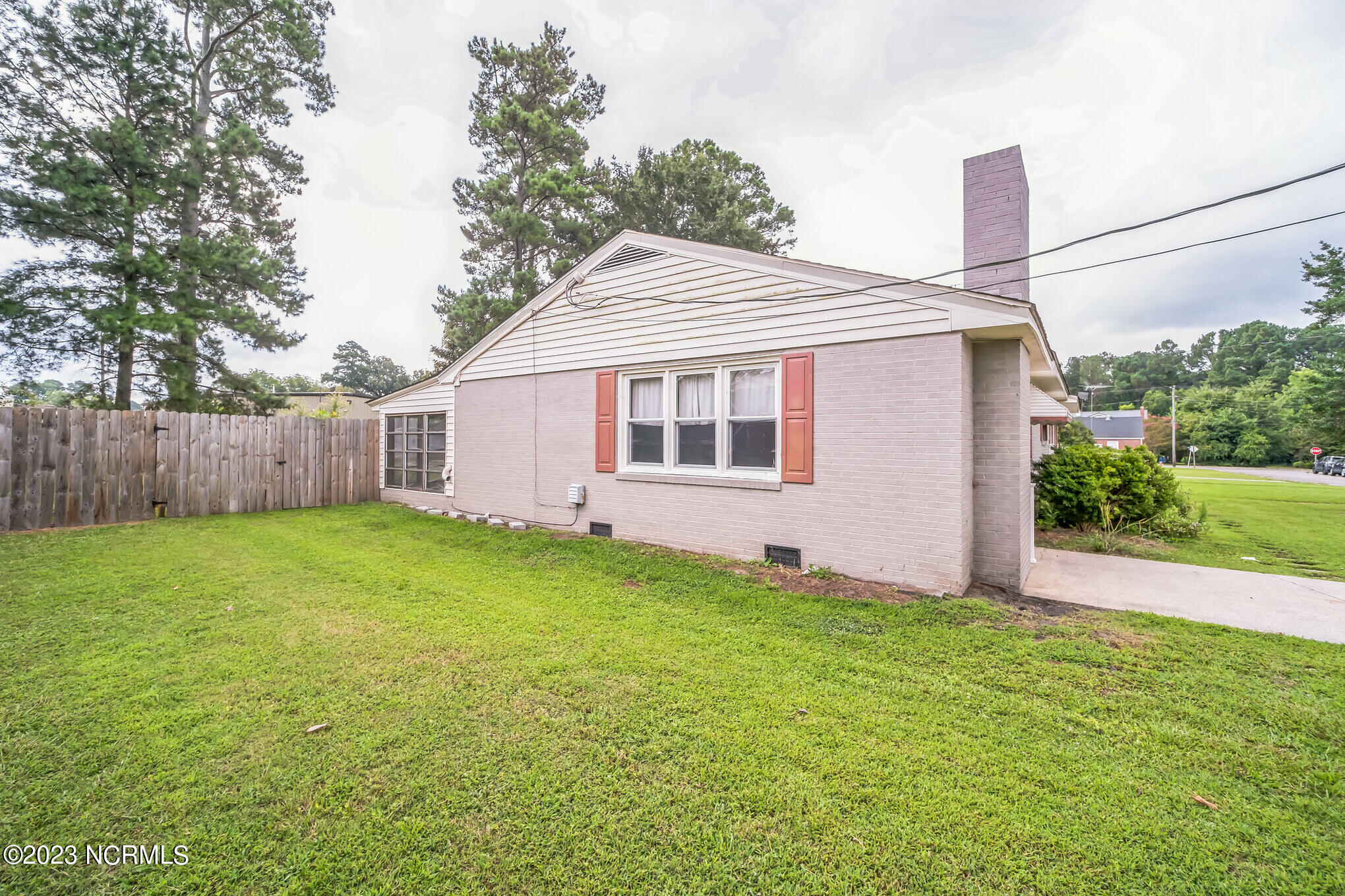 107 Cedar Street Colerain, NC 27924 - Photo 5 of 34 27706_Image_5