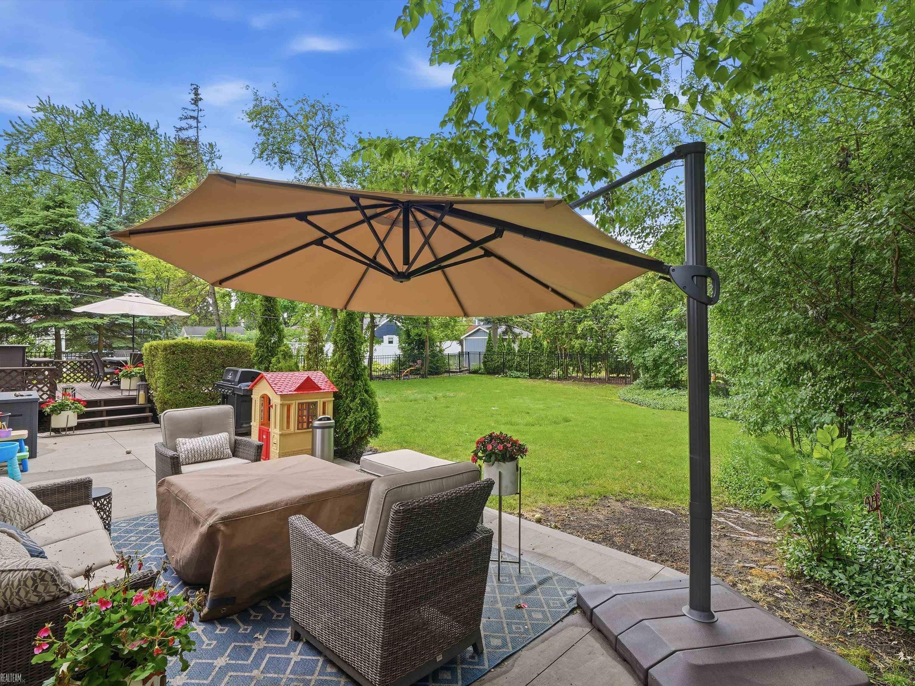 2622 Bembridge Road Royal Oak, MI 48073 - Photo 30 of 46