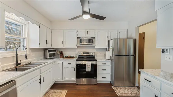 $250,000 | 1707 10th Avenue Southeast, St. Cloud, MN 56304