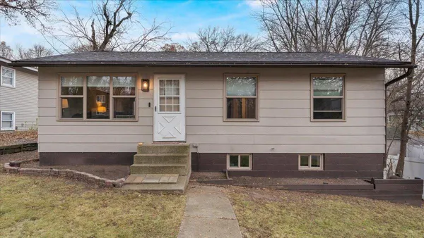 $250,000 | 1707 10th Avenue Southeast, St. Cloud, MN 56304