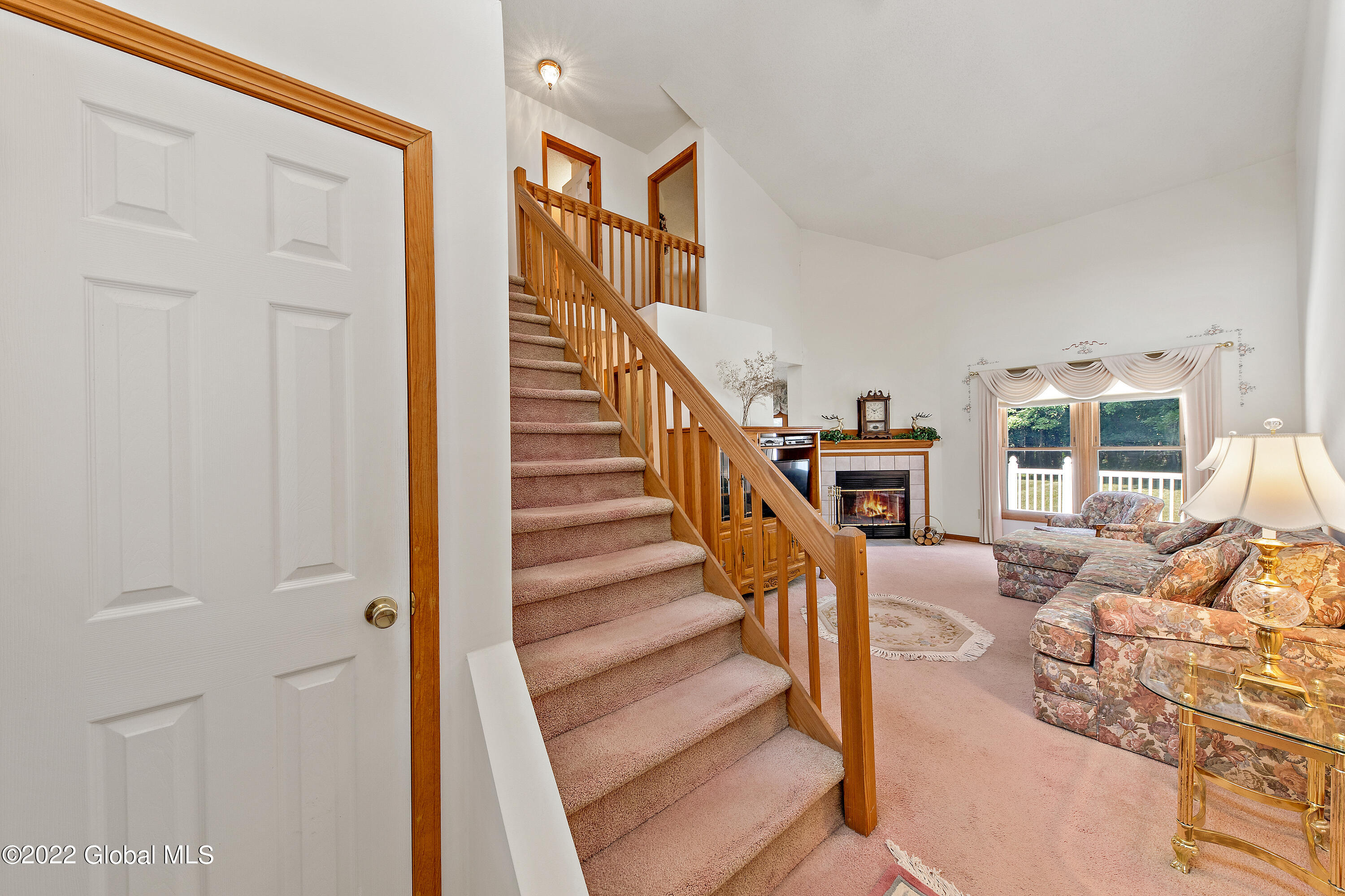 1041 Sterling Ridge Drive Rensselaer, NY 12144 - Photo 4 of 35 1 (4)