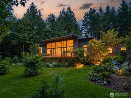 $2,395,000 | 13123 Phelps Road Northeast, Bainbridge Island, WA 98110