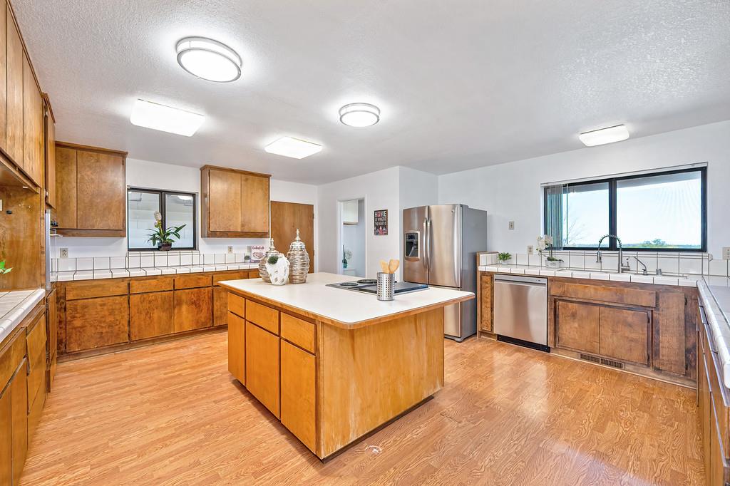 3303 Cherry Acres Road Cool, CA 95614 - Photo 4 of 83 A real Farmers' Kitchen