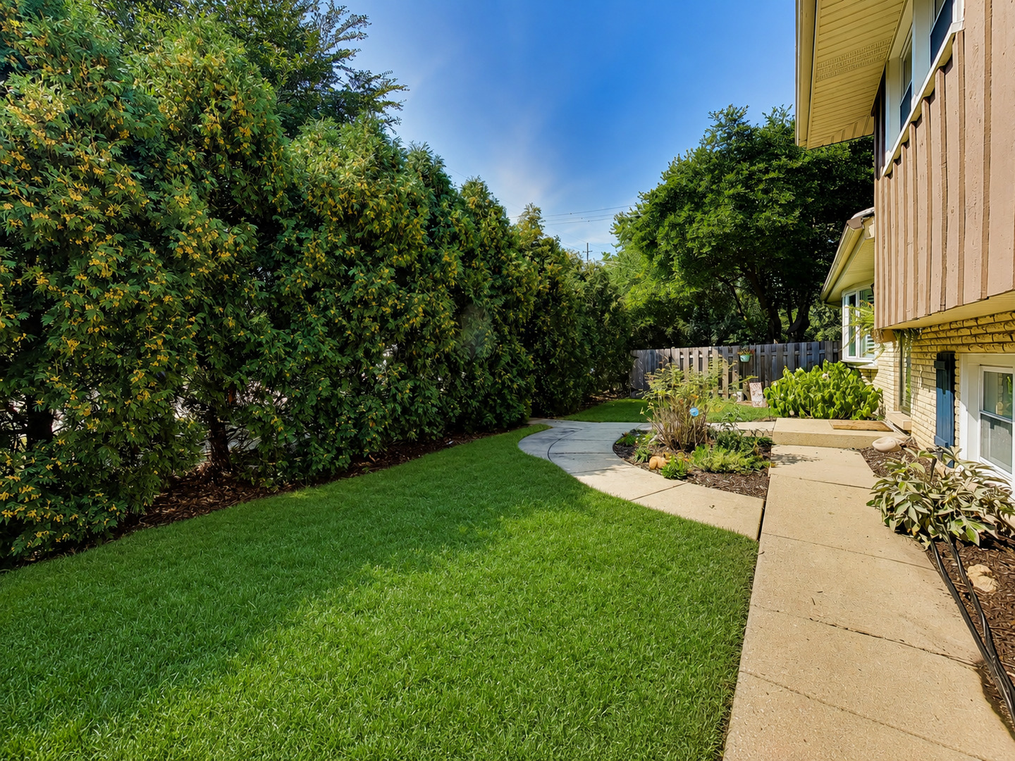 116 West Central Road Arlington Heights, IL 60005 - Photo 4 of 35 Gallery Image 4