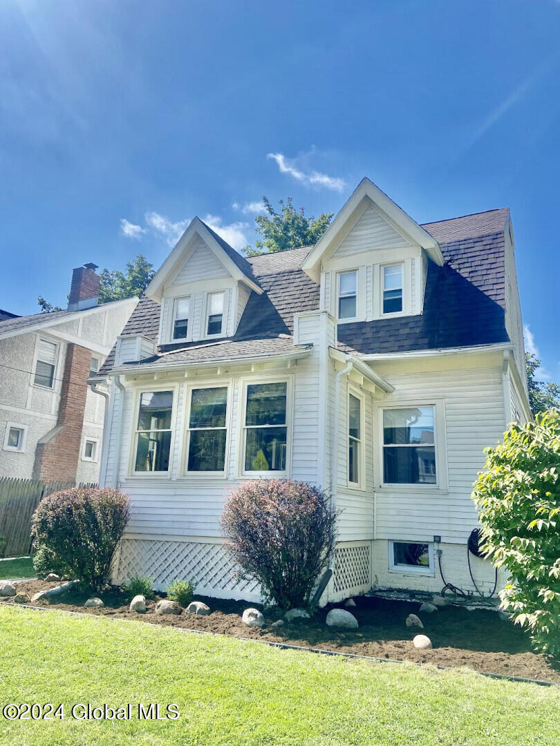 84 Whitehall Road Albany, NY 12209 - Photo 1 of 24 84WhitehallRd_48810_1