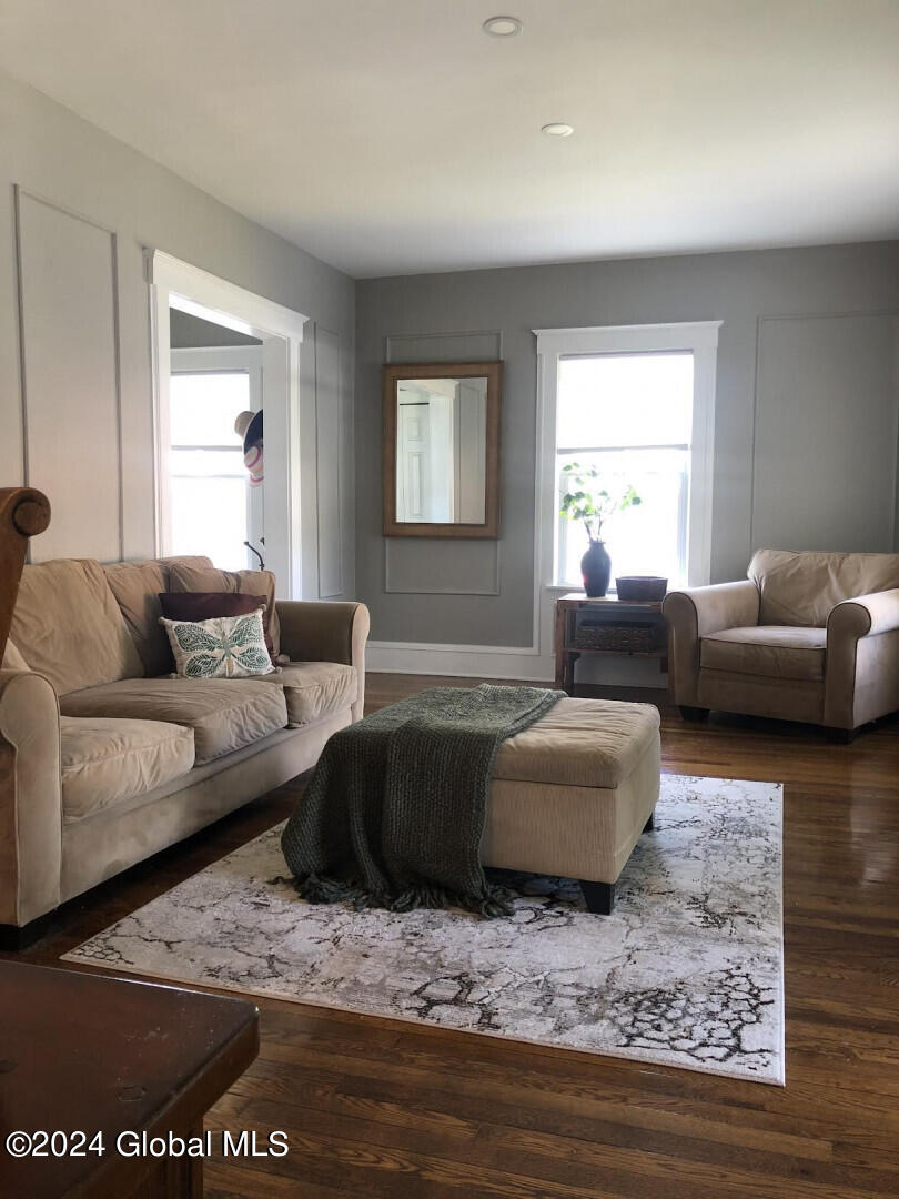 84 Whitehall Road Albany, NY 12209 - Photo 7 of 24 84WhitehallRd_48810_7