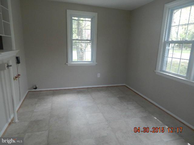 4411 Allies Road Morningside, MD 20746 - Photo 5 of 9 Interior (General)