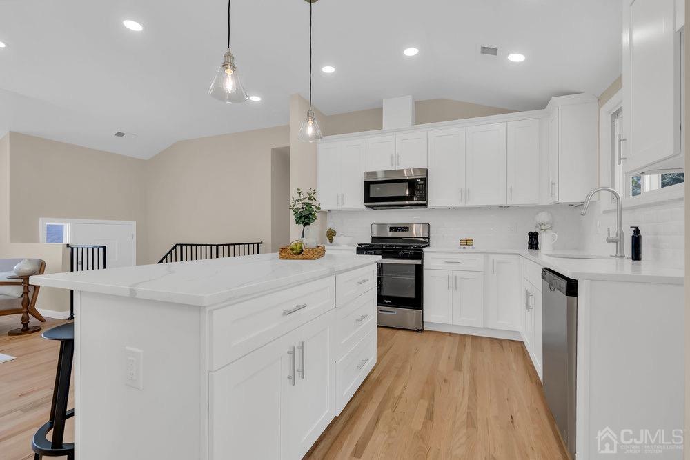 629 Raritan Road Cranford, NJ 07016 - Photo 15 of 36