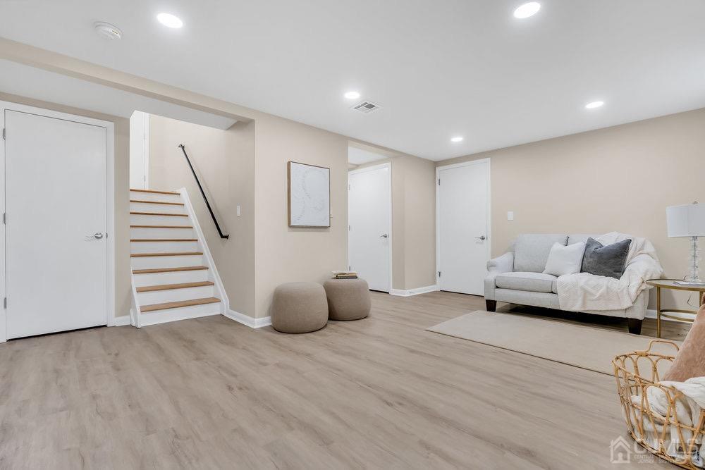 629 Raritan Road Cranford, NJ 07016 - Photo 26 of 36