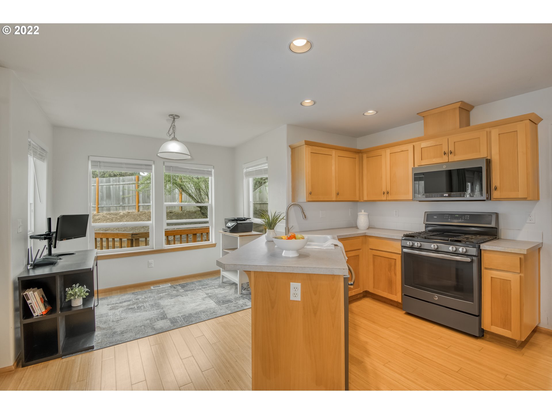 651 Roxe Drive Forest Grove, OR 97116 - Photo 11 of 30 Gallery Image 11