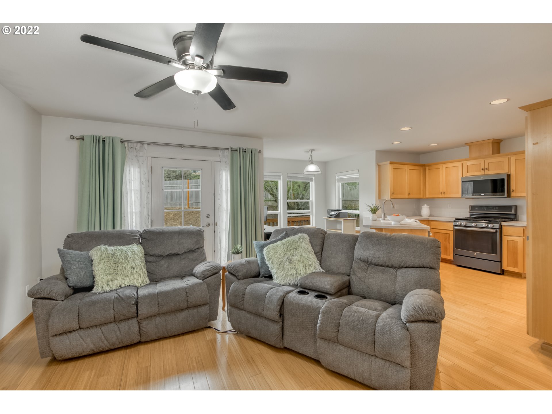 651 Roxe Drive Forest Grove, OR 97116 - Photo 14 of 30 Gallery Image 14