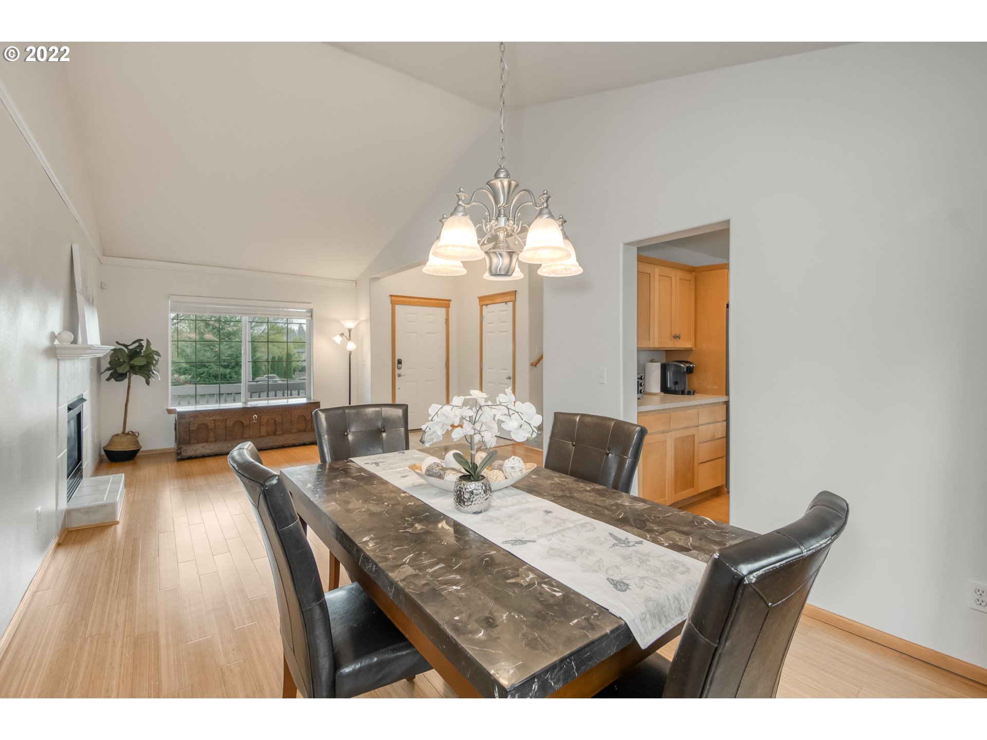 651 Roxe Drive Forest Grove, OR 97116 - Photo 8 of 30 Gallery Image 8