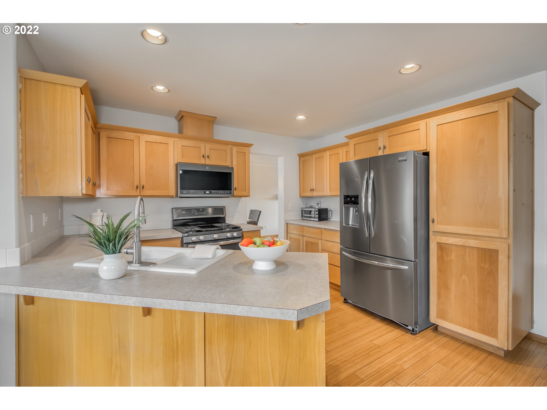651 Roxe Drive Forest Grove, OR 97116 - Photo 10 of 30 Gallery Image 10