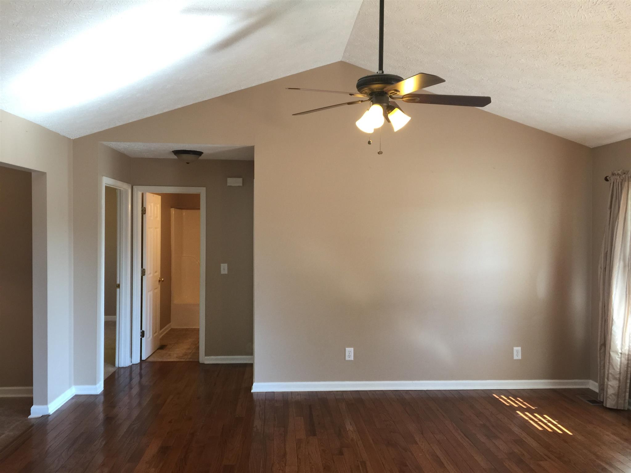 4003 Highship Road Murfreesboro, TN 37130 - Photo 4 of 14 Gallery Image 4