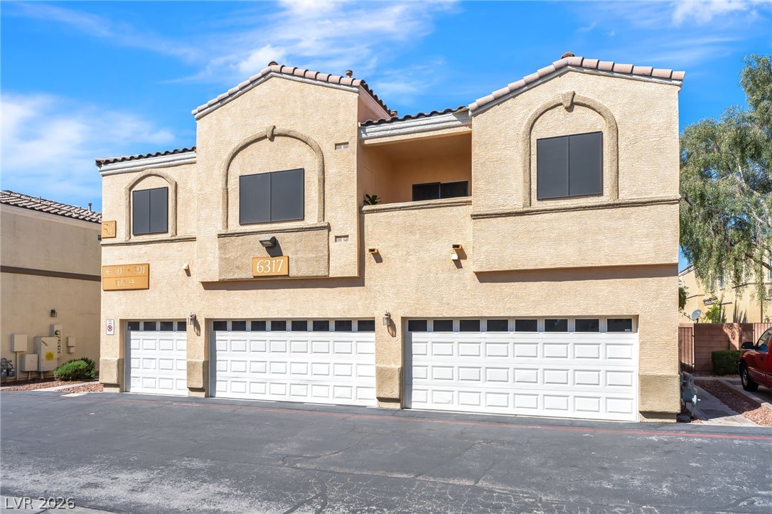 6317 Snap Ridge Street, Unit 101 North Las Vegas, NV 89081 - Photo 29 of 40 Unit exterior