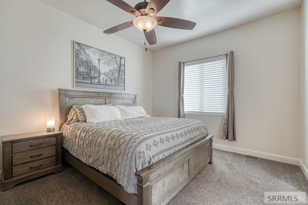 3918 Hazelwood Way Ammon, ID 83406 - Photo 18 of 46