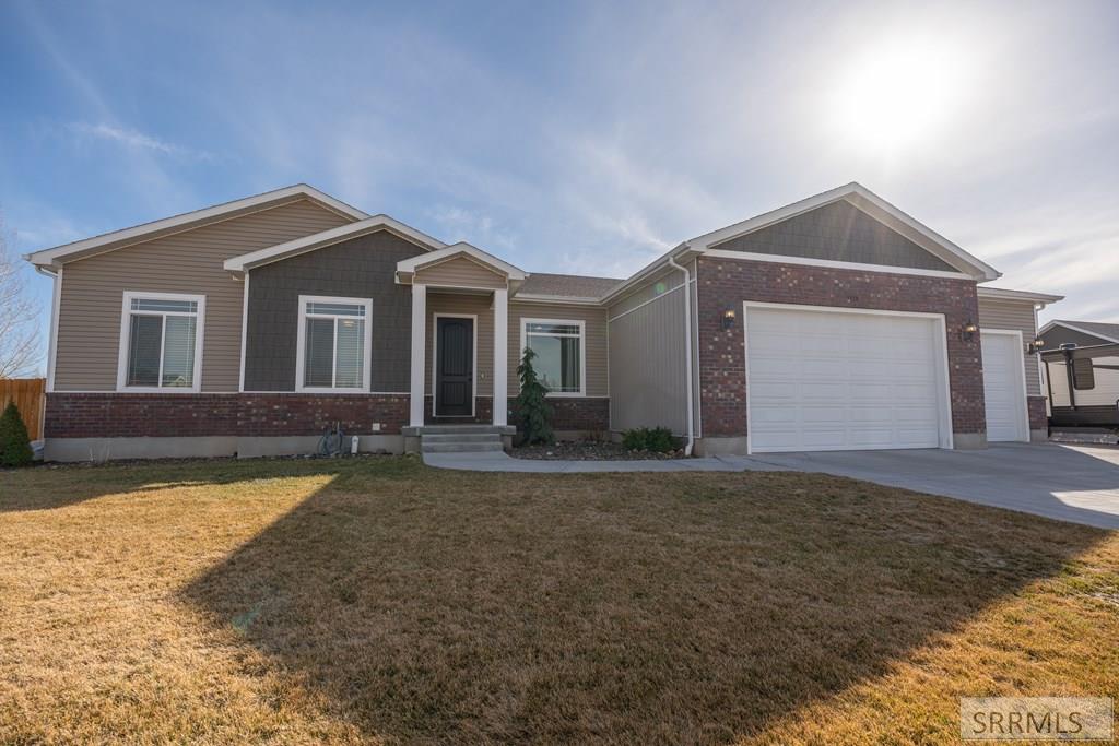 3918 Hazelwood Way Ammon, ID 83406 - Photo 2 of 46