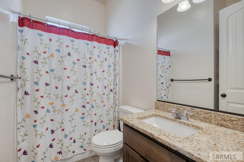 3918 Hazelwood Way Ammon, ID 83406 - Photo 26 of 46
