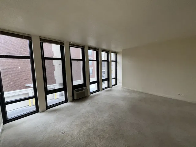$1,500 | 6700 South South Shore Drive, Unit 2G, Chicago, IL 60649