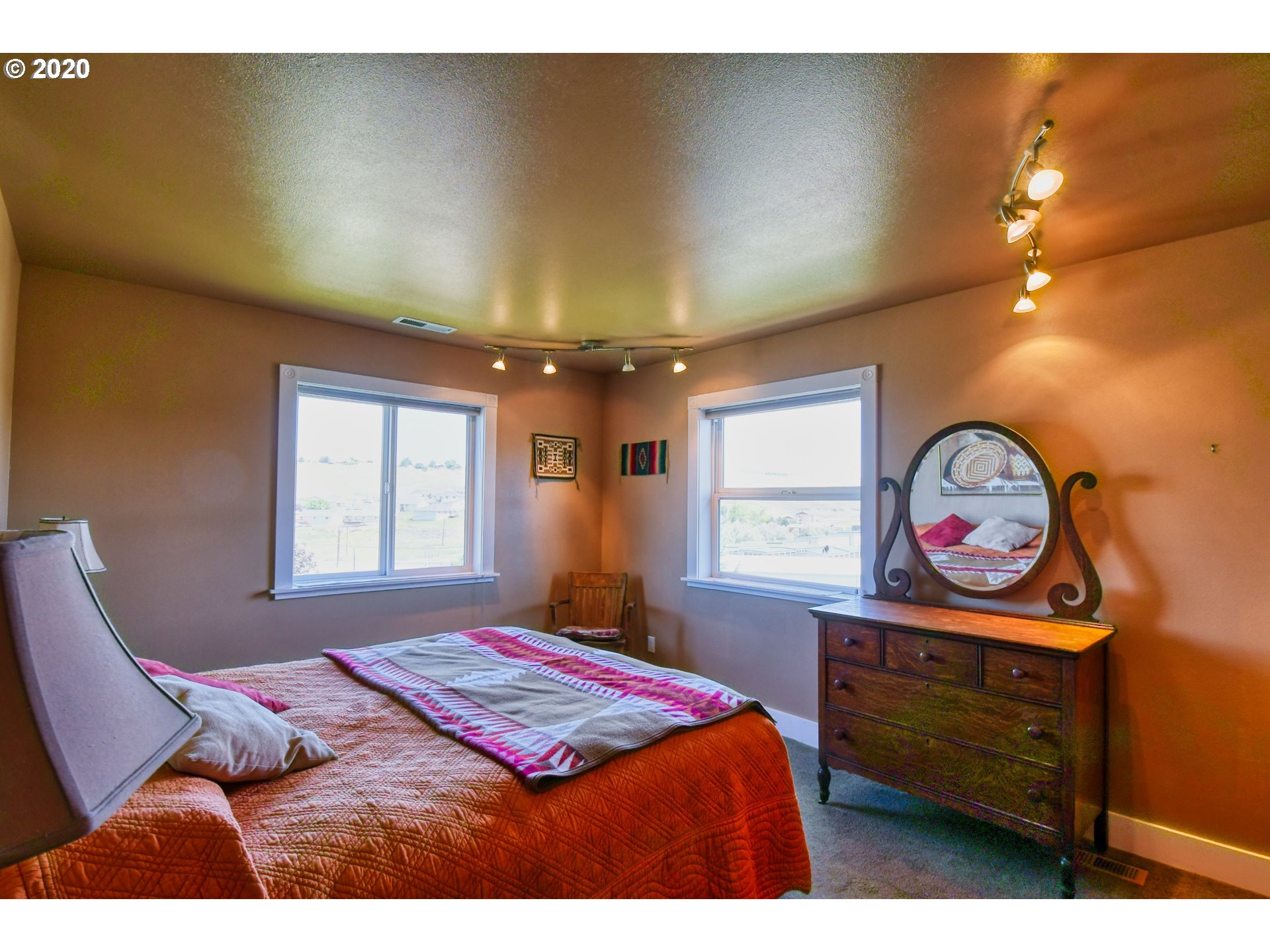 1492 Southwest Athens Avenue Pendleton, OR 97801 - Photo 14 of 32 Gallery Image 14