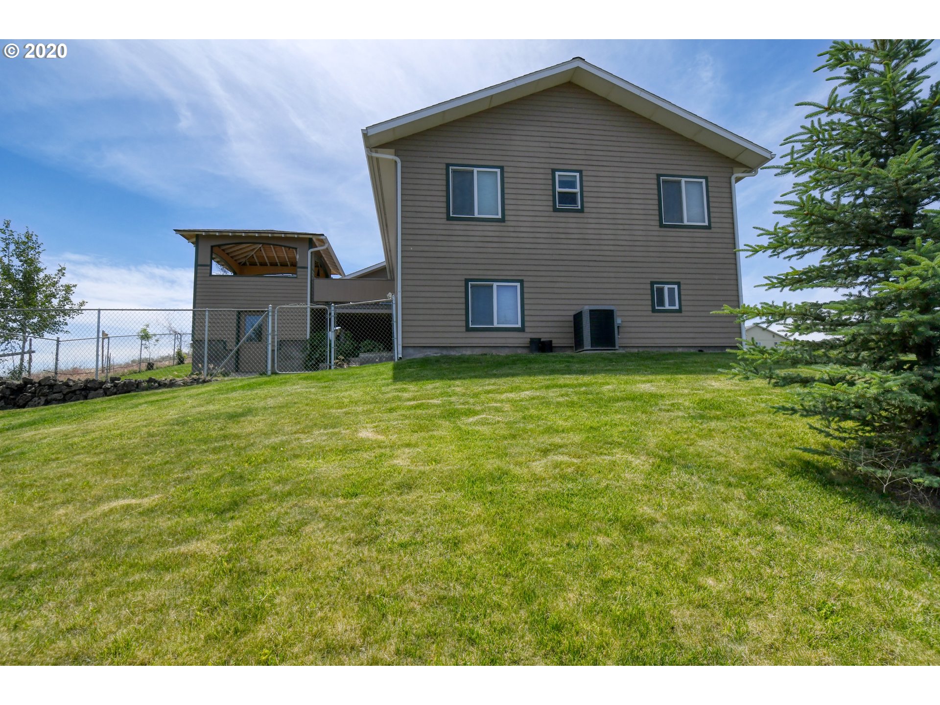 1492 Southwest Athens Avenue Pendleton, OR 97801 - Photo 29 of 32 Gallery Image 29