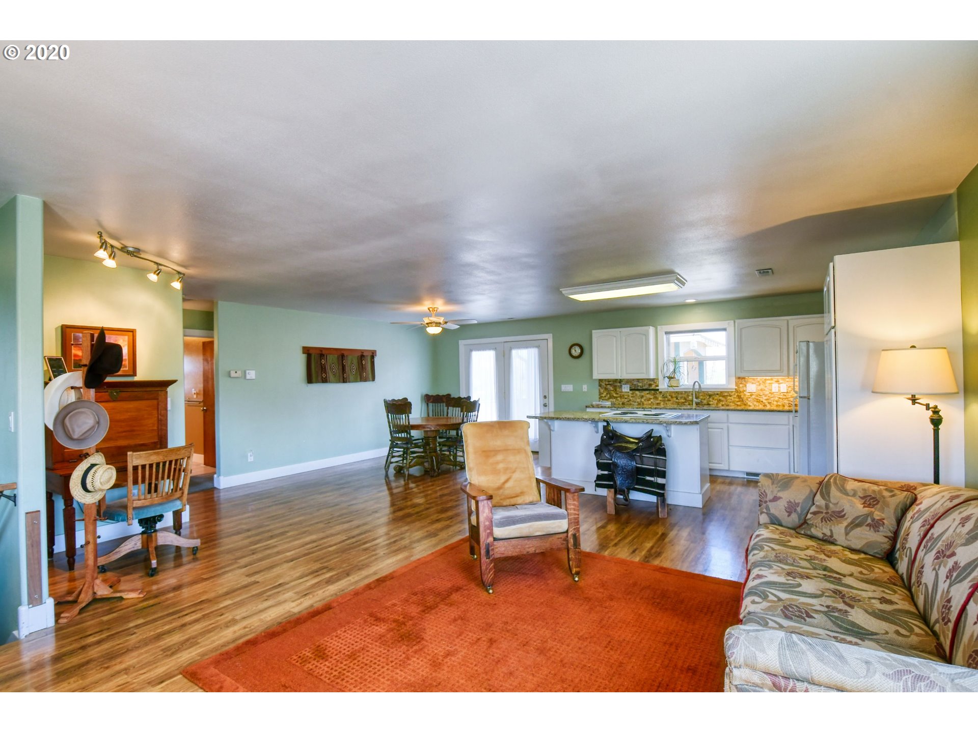 1492 Southwest Athens Avenue Pendleton, OR 97801 - Photo 4 of 32 Gallery Image 4